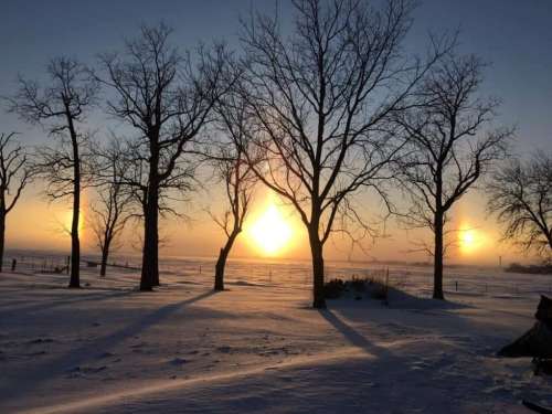 پدیده سه خورشید در آسمان